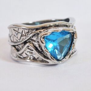Blue crystal ring A181